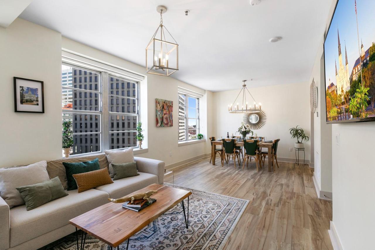 Amazing 3-bedroom Luxury Just Steps To The French Quarter Apartment *