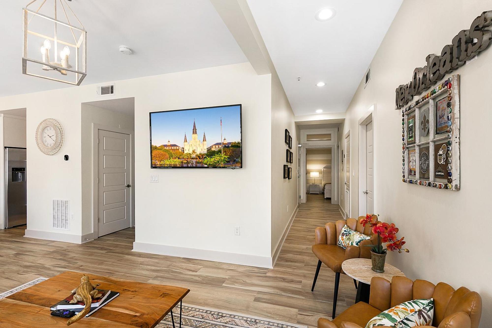 Apartment Amazing 3-bedroom Luxury Just Steps To The French Quarter *